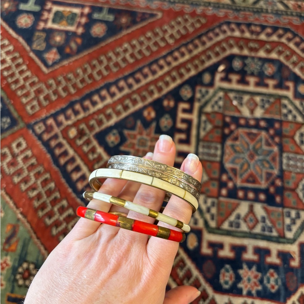 Five Vintage Bangles - image 7